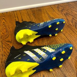 Addidas Predator Men’s size 7 soccer cleat